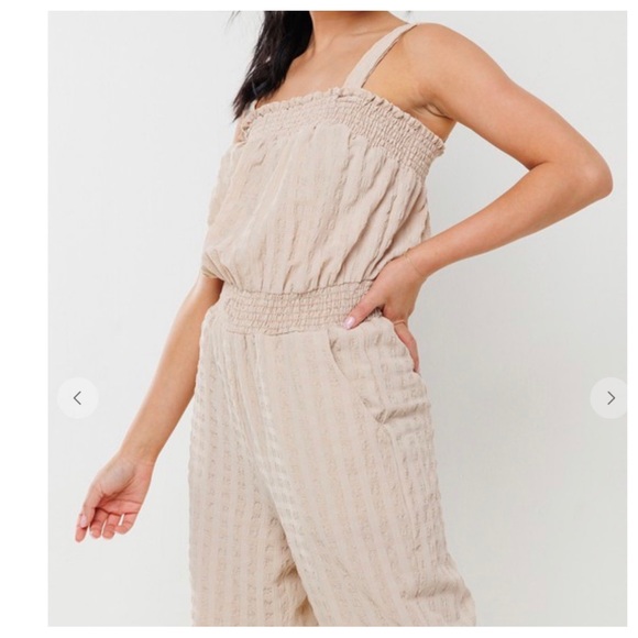 29 Fabulous Textured Fabric Smocked Jumpsuit - Picture 3 of 3